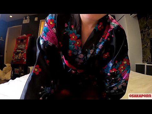 ❤️ ځوان cosplay نجلۍ په یوه آس او په یوه blowjob کې د squirt سره orgasm ته جنس خوښوي. اسيايي نجلۍ چې ويښتان لرونکې بلۍ او ښکلې سينه يې په دوديز جاپاني لباس کې په شوقيه ويډيو کې د مشت زنی ښکارندویي کوي. ساکورا 3 اوساکاپورن. ❤❌ په ps.assistirhentai.ru