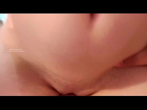 ❤️ زما د خور په کوټه کې ویده شوم او همداسې له خوبه راویښ شوم ❤❌ په ps.assistirhentai.ru
